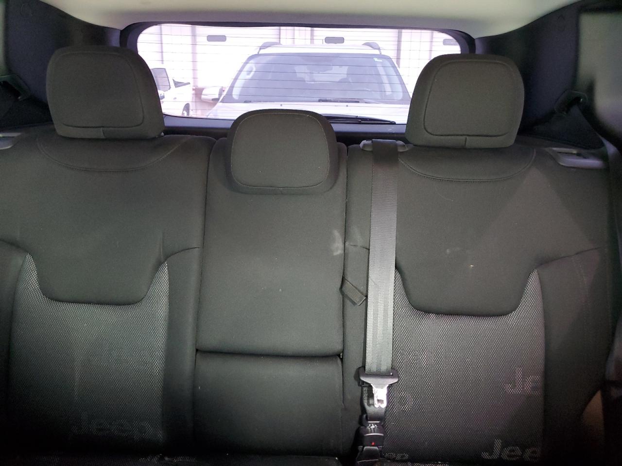 ZACCJABT6GPE29607 2016 Jeep Renegade Latitude