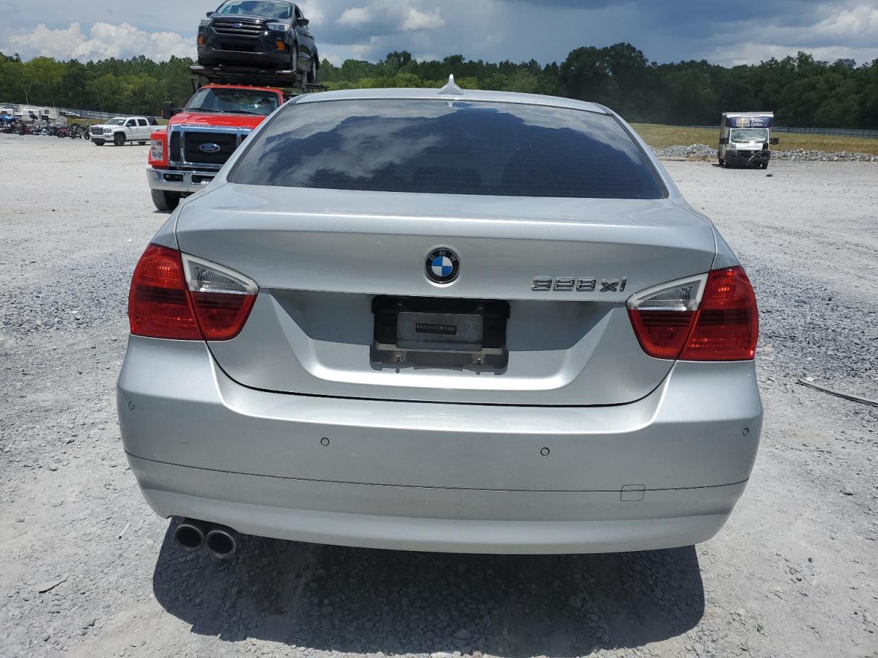 2008 BMW 328 Xi VIN: WBAVC93528K040263 Lot: 40684957