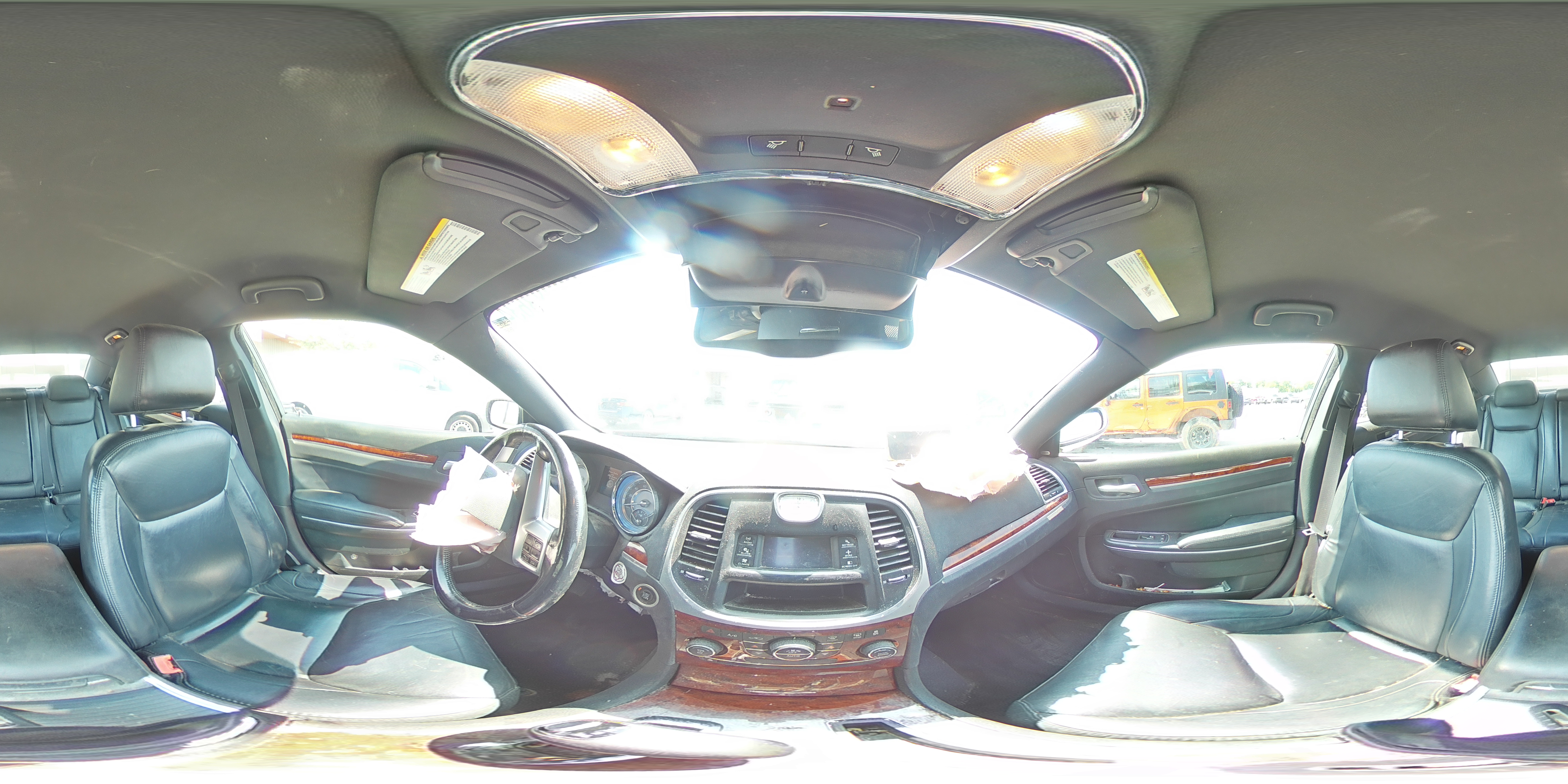 2012 Chrysler 300 Limited VIN: 2C3CCAHG7CH184787 Lot: 63383634