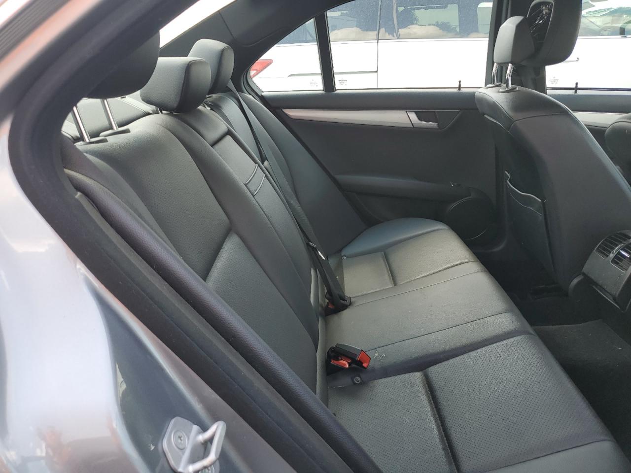 2013 Mercedes-Benz C 300 4Matic VIN: WDDGF8AB4DR272554 Lot: 62326094