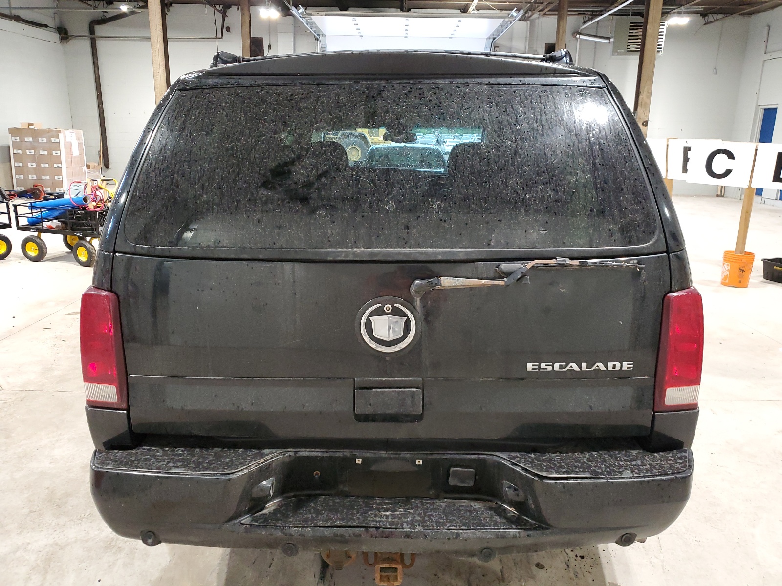 1GYEK63N62R294460 2002 Cadillac Escalade Luxury