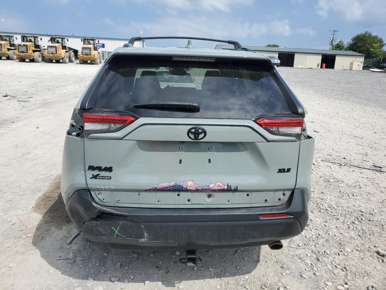 2021 Toyota Rav4 Xle VIN: 2T3W1RFV0MW131364 Lot: 61610874