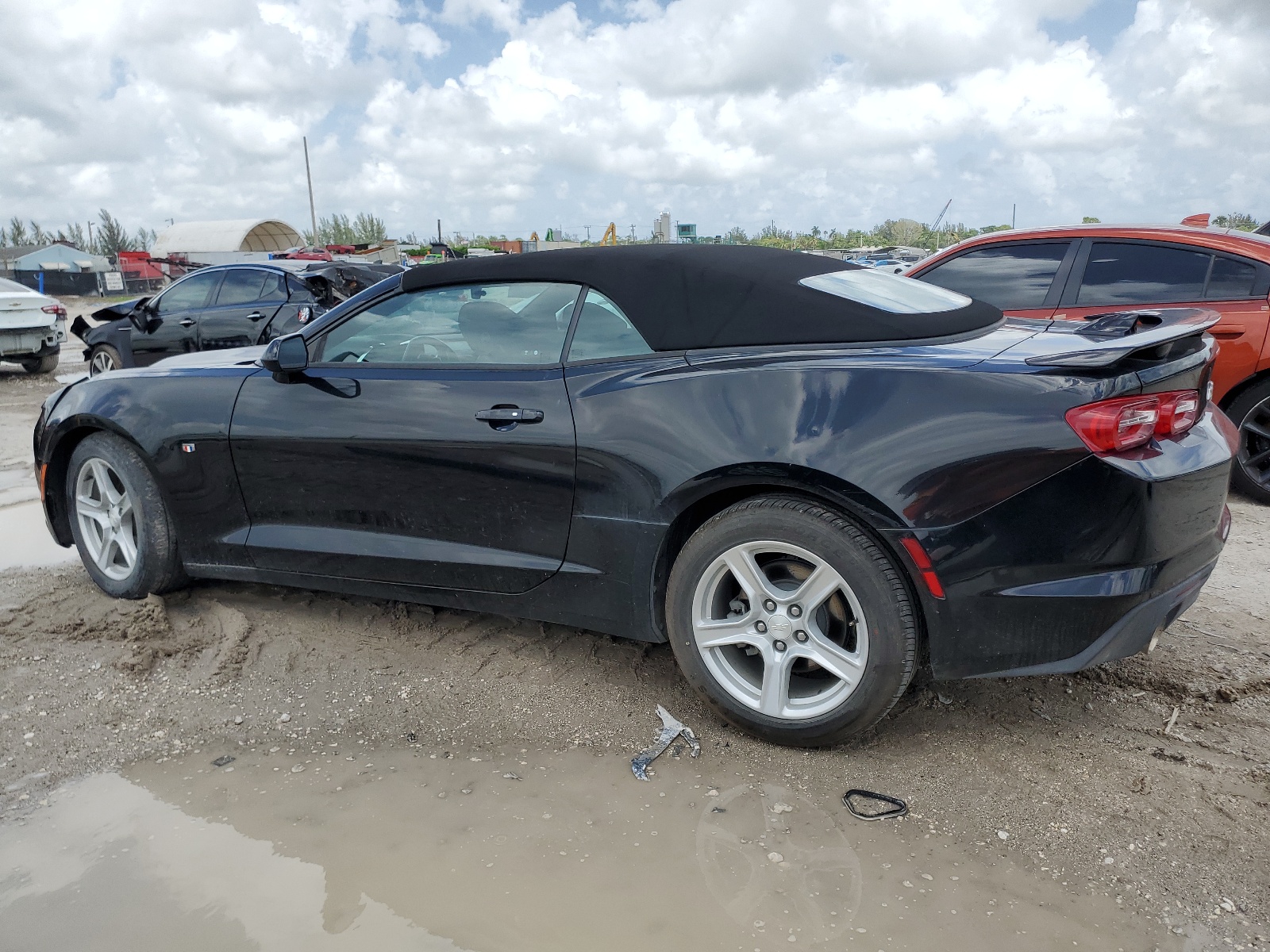 2020 Chevrolet Camaro Ls vin: 1G1FB3DS0L0106737