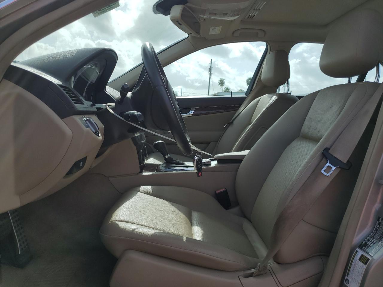 2009 Mercedes-Benz C 300 VIN: WDDGF54X99F261497 Lot: 65170784