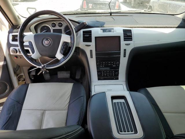 Пікапи CADILLAC ESCALADE 2013 Білий