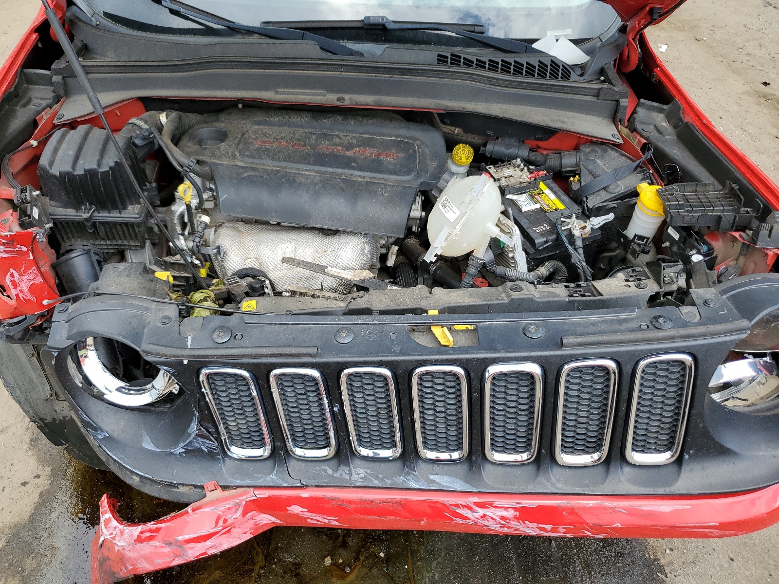 ZACCJABT6FPB51421 2015 Jeep Renegade Latitude