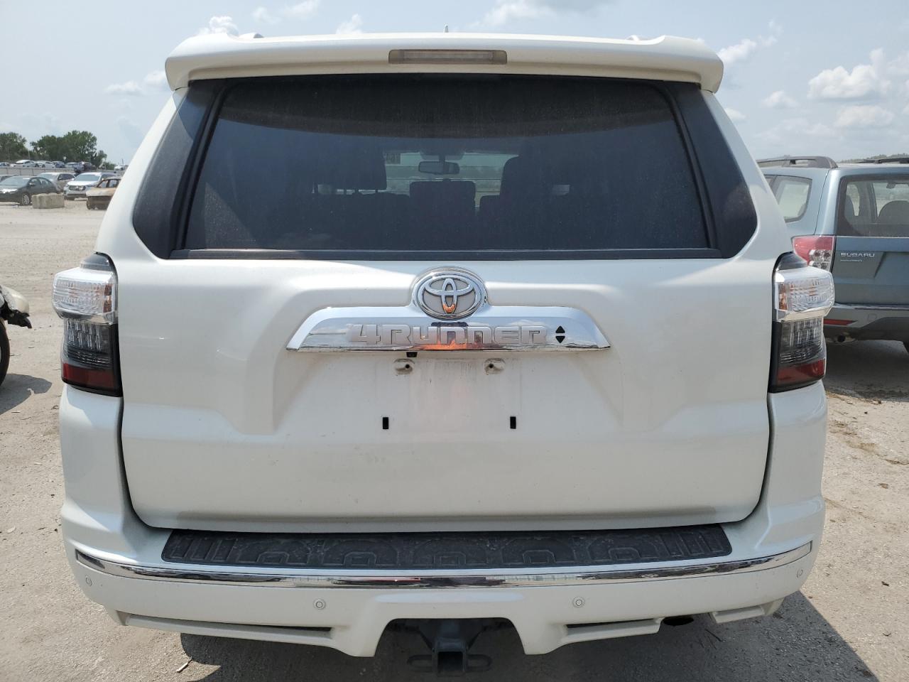 2016 Toyota 4Runner Sr5/Sr5 Premium VIN: JTEBU5JR8G5303043 Lot: 64244834