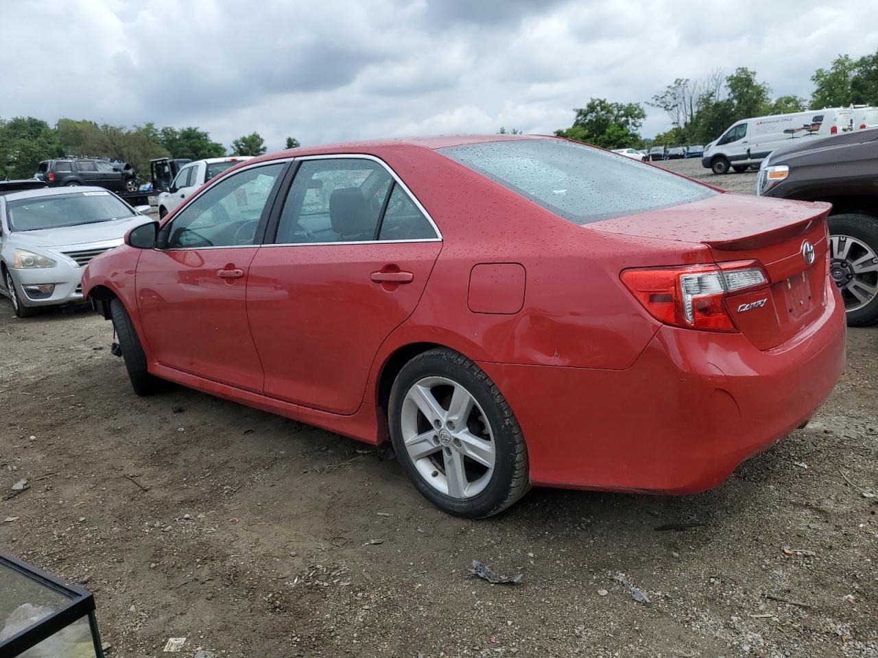 2014 Toyota Camry - Image 2