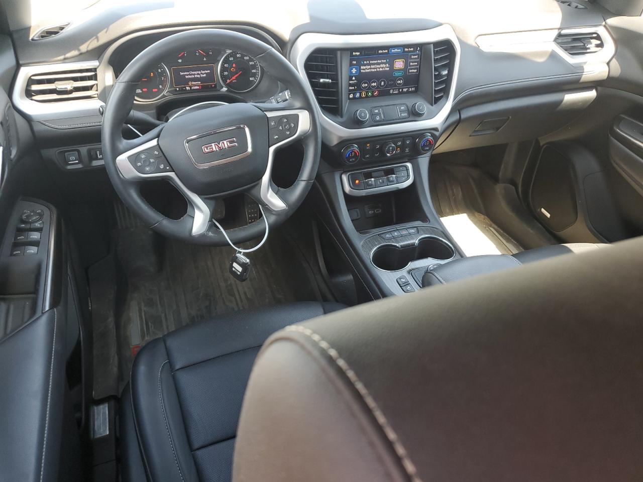 1GKKNMLS2PZ110556 2023 GMC Acadia Slt