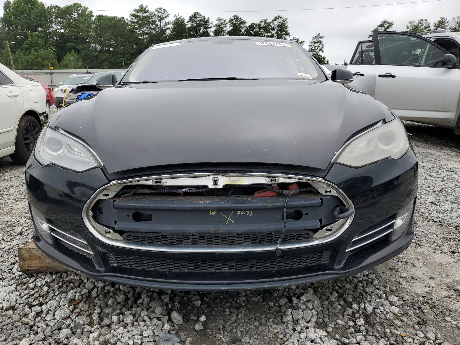 2014 Tesla Model S vin: 5YJSA1H16EFP51251