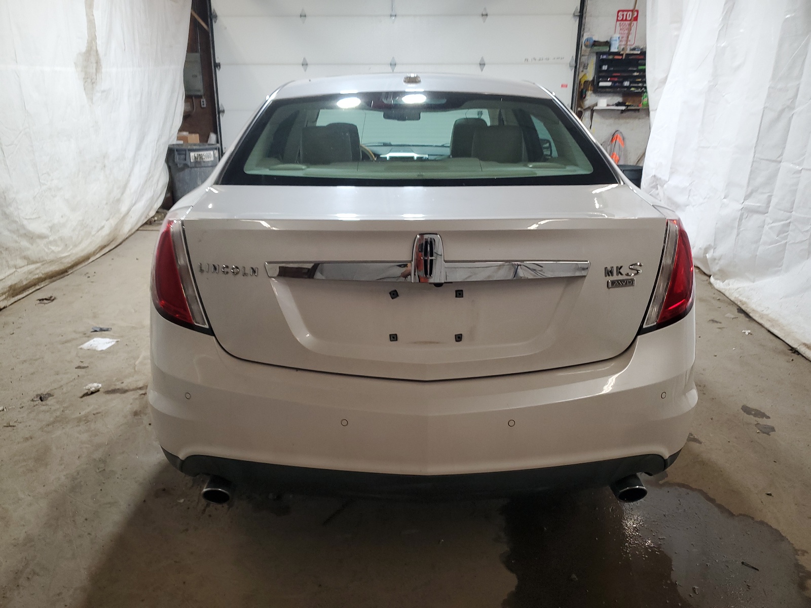 1LNHL9ER9AG607282 2010 Lincoln Mks