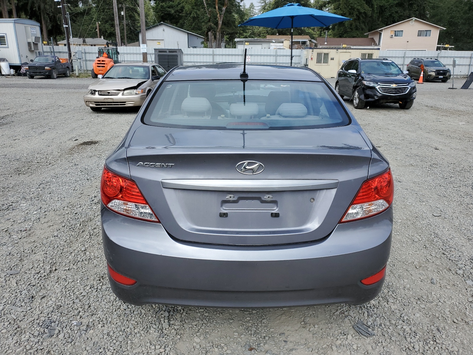 KMHCU4AE9DU583519 2013 Hyundai Accent Gls