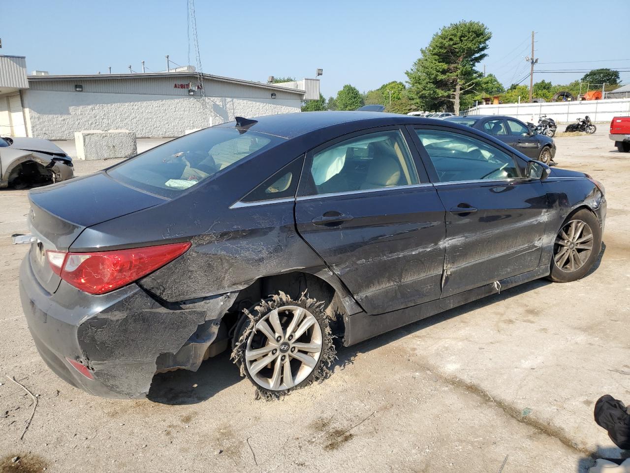 2014 Hyundai Sonata - Image 3