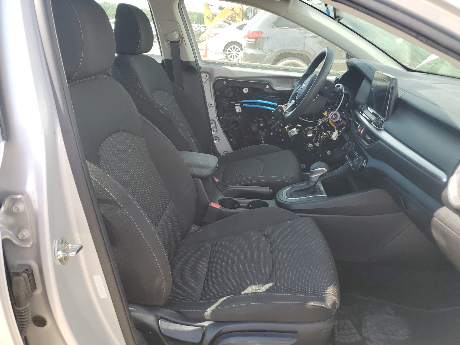 3KPF24AD6KE008207 2019 Kia Forte Fe