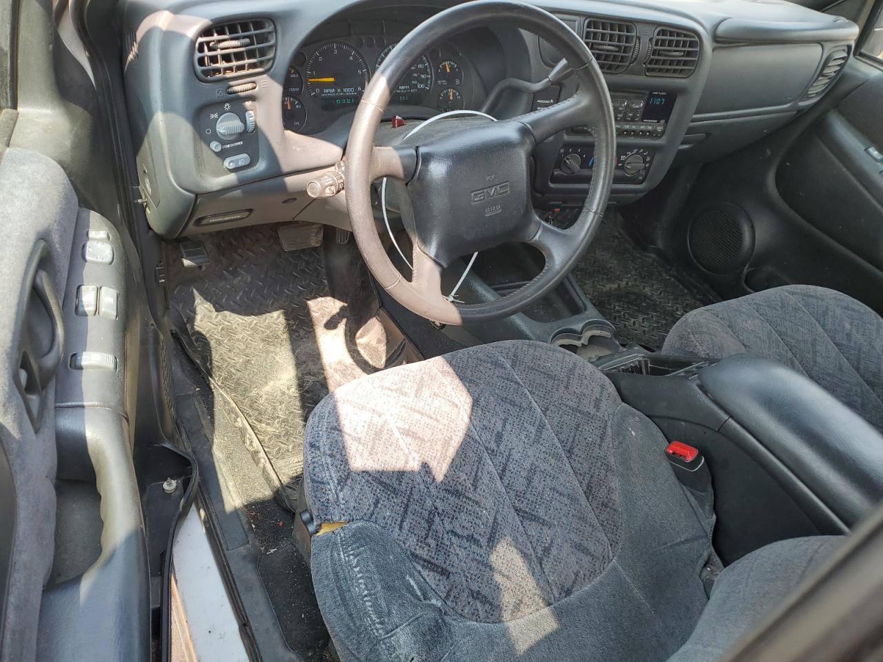 1999 GMC Sonoma VIN: 1GTCS19X8X8519029 Lot: 63915124