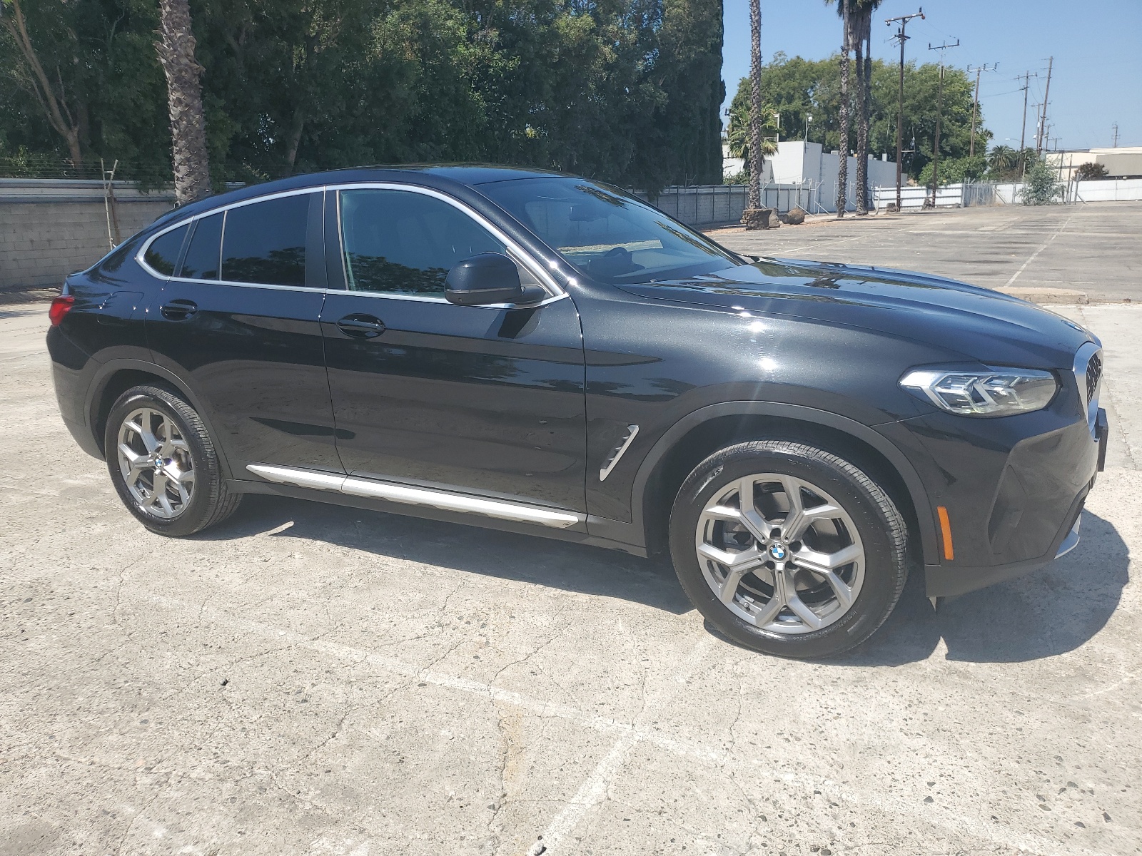 2024 BMW X4 xDrive30I vin: 5UX33DT02R9U58105