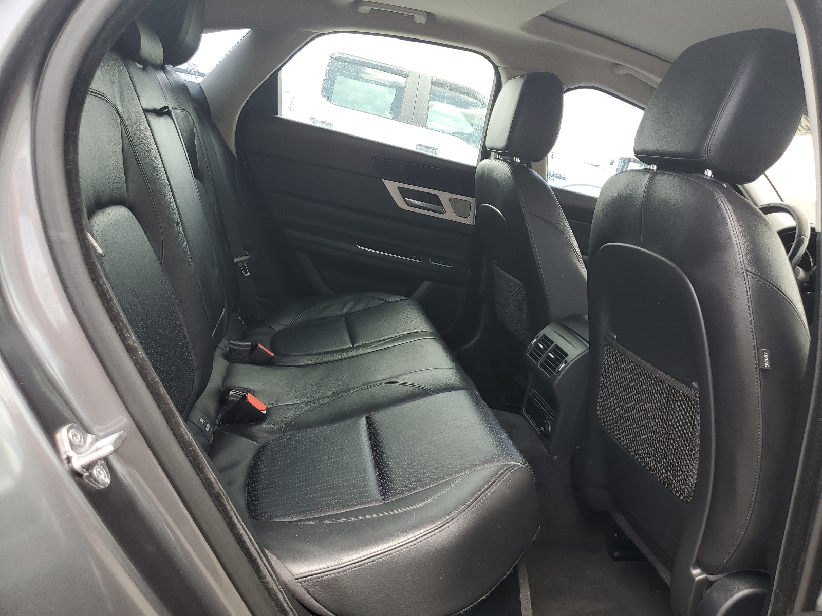 SAJBE4BV6GCY00418 2016 Jaguar Xf Prestige