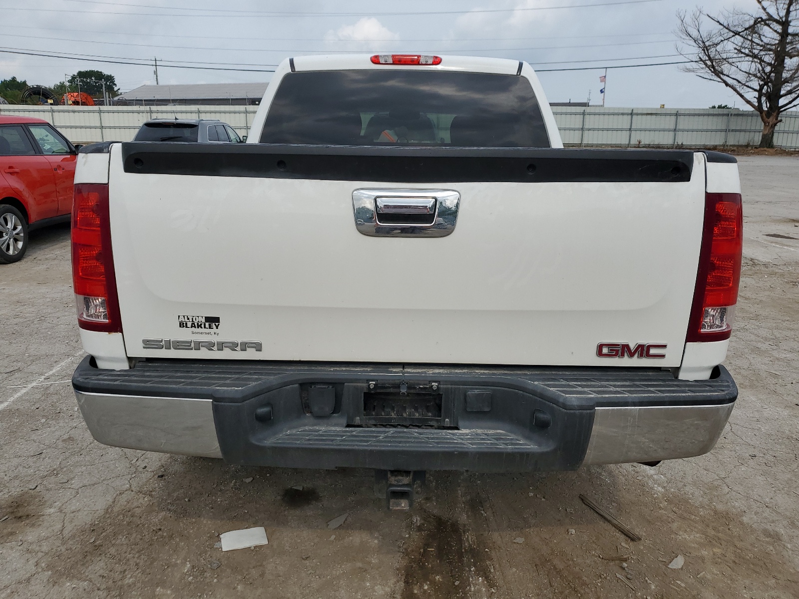 3GTP2UEA8CG282762 2012 GMC Sierra K1500 Sl