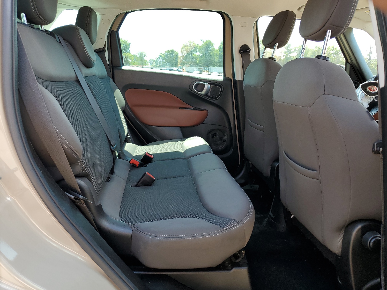 ZFBCFADH8GZ038103 2016 Fiat 500L Trekking