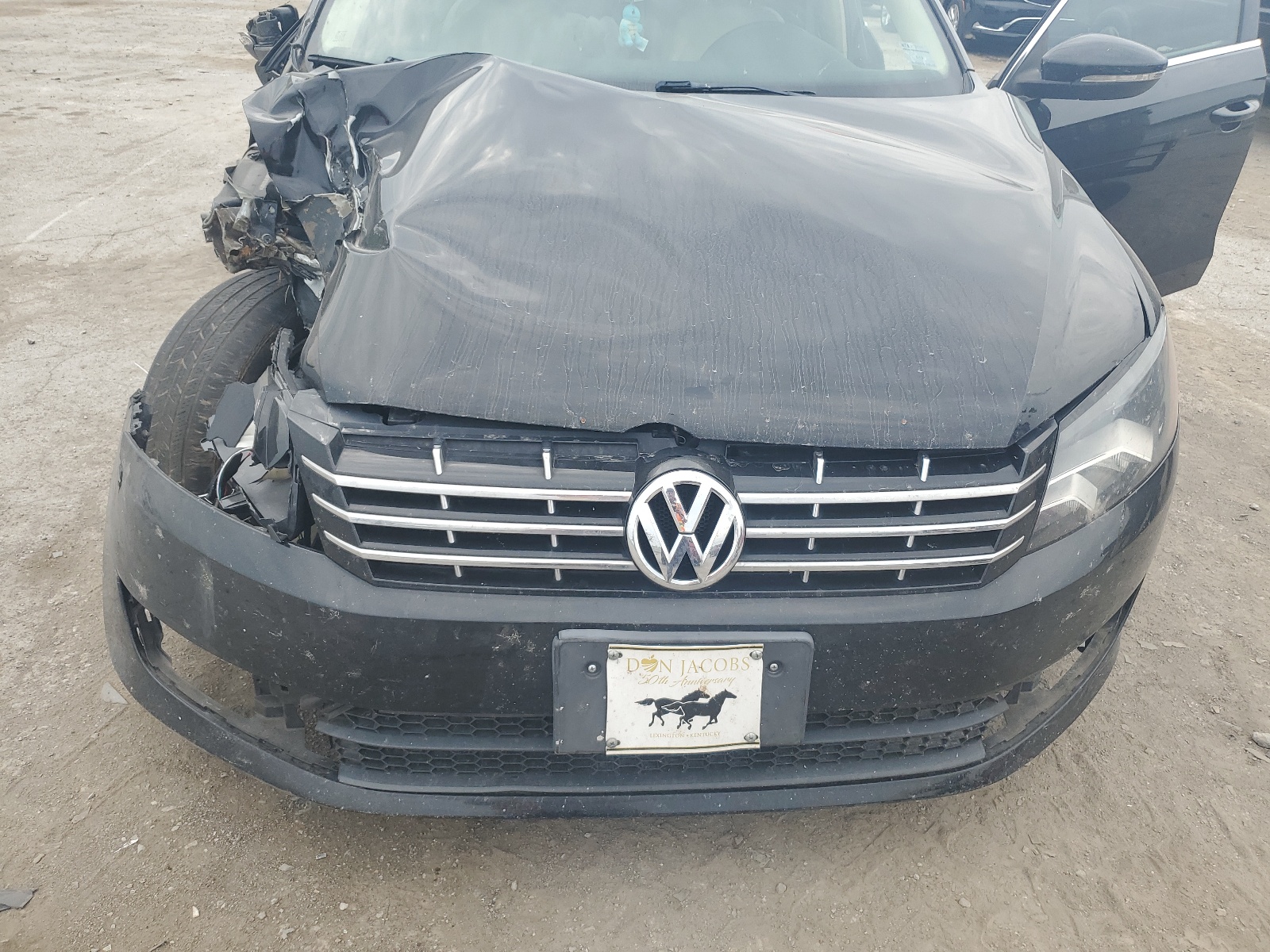 1VWBN7A31CC018972 2020 Volkswagen Passat Se