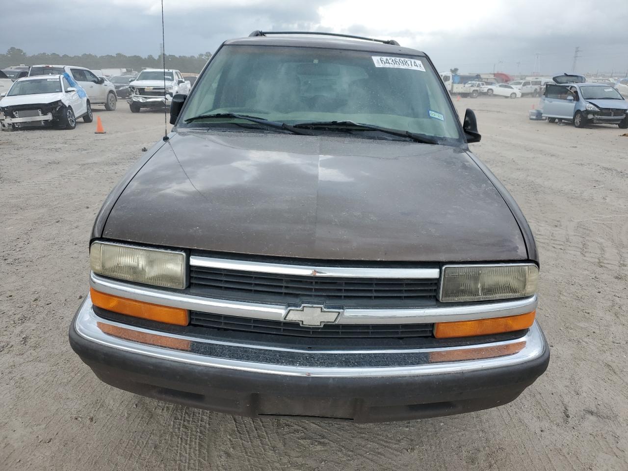 1GNCS13W7W2288083 1998 Chevrolet Blazer