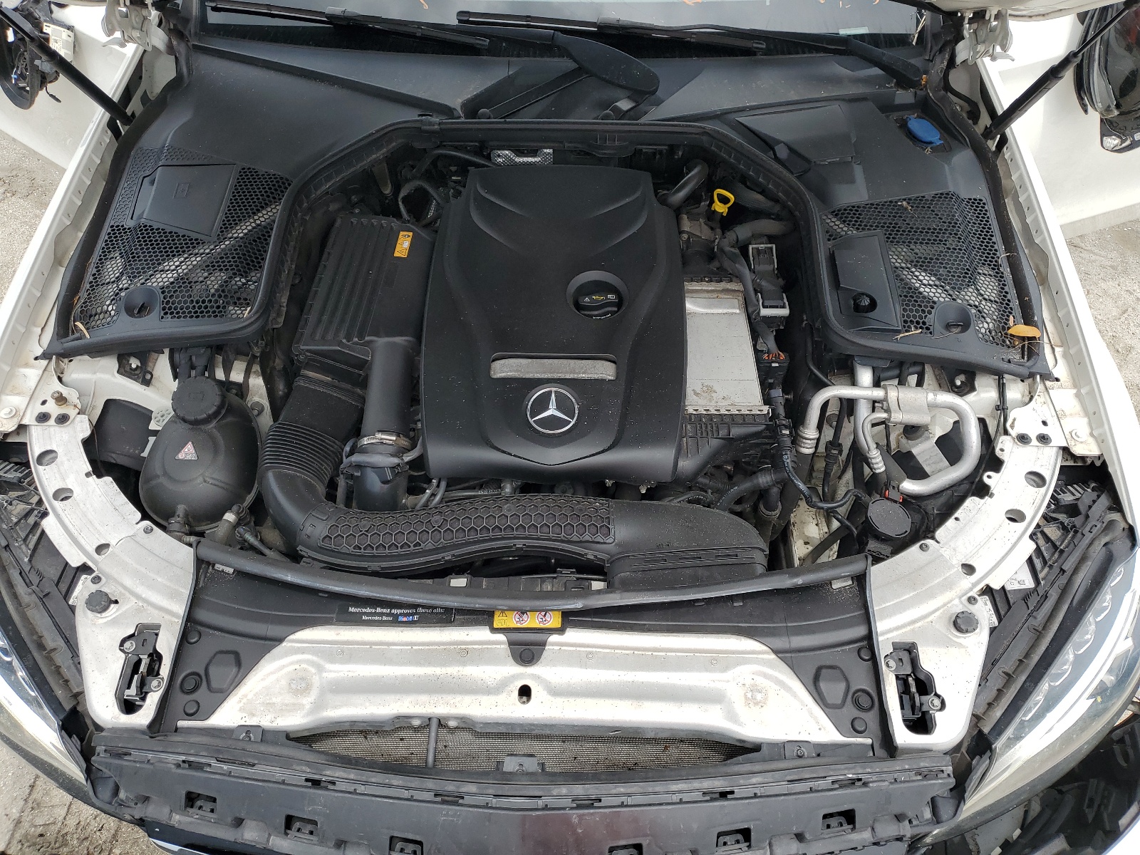 WDDWJ4KB4HF523890 2017 Mercedes-Benz C 300 4Matic