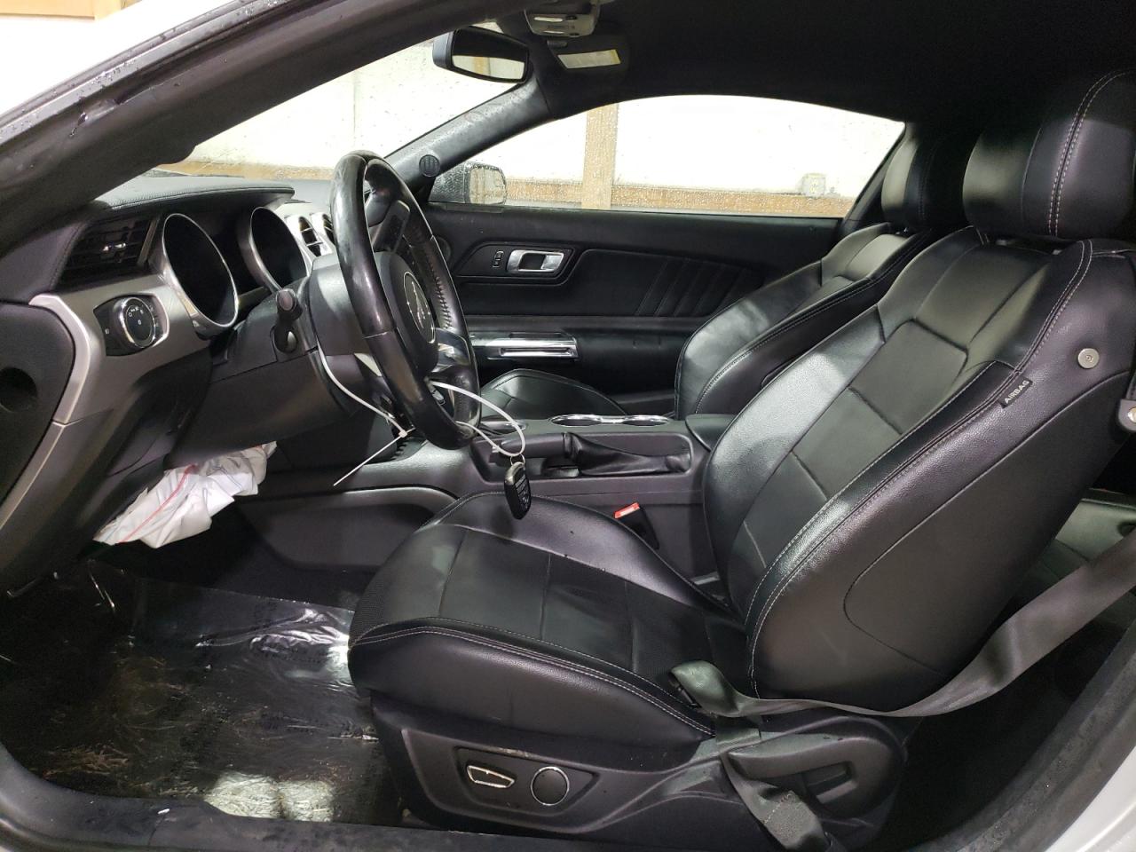 2019 Ford Mustang VIN: 1FA6P8THXK5172327 Lot: 64911854