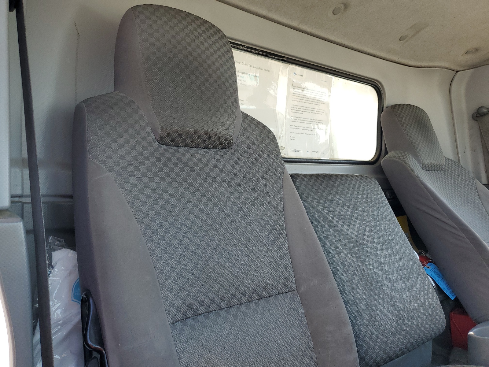 JALE5W162C7300971 2012 Isuzu Nrr