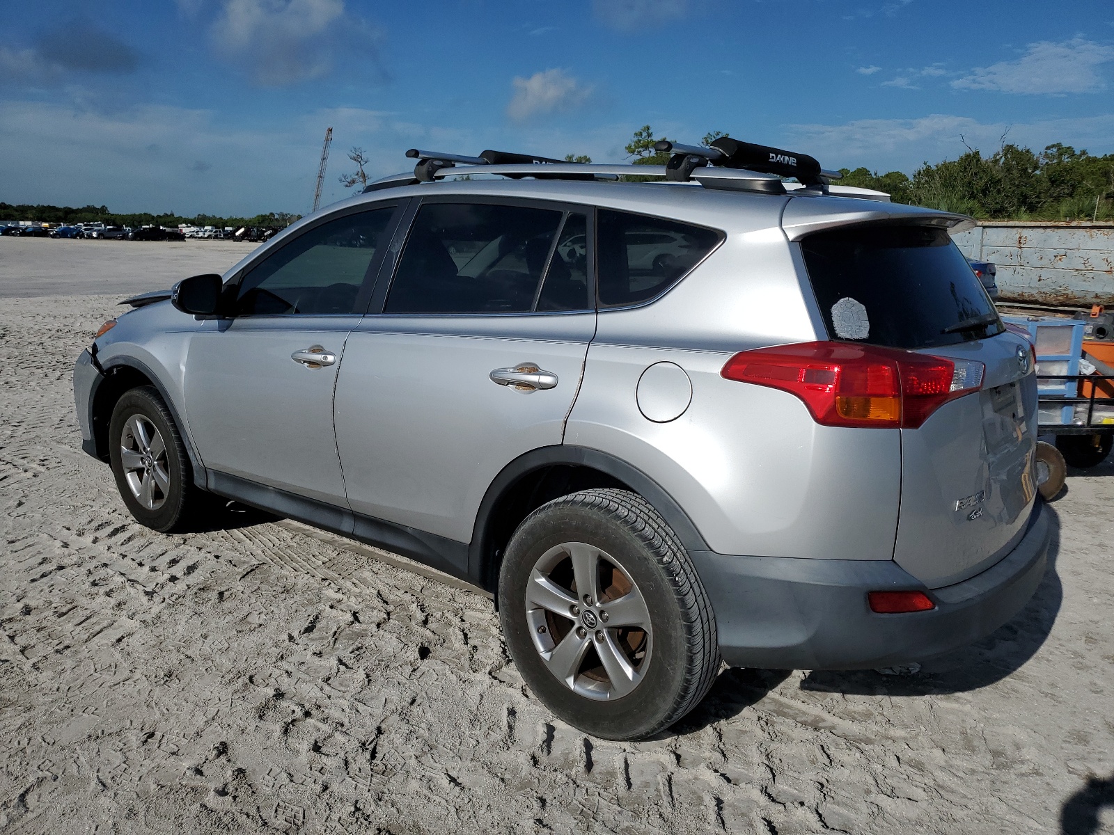 2015 Toyota Rav4 Xle vin: 2T3WFREVXFW138151