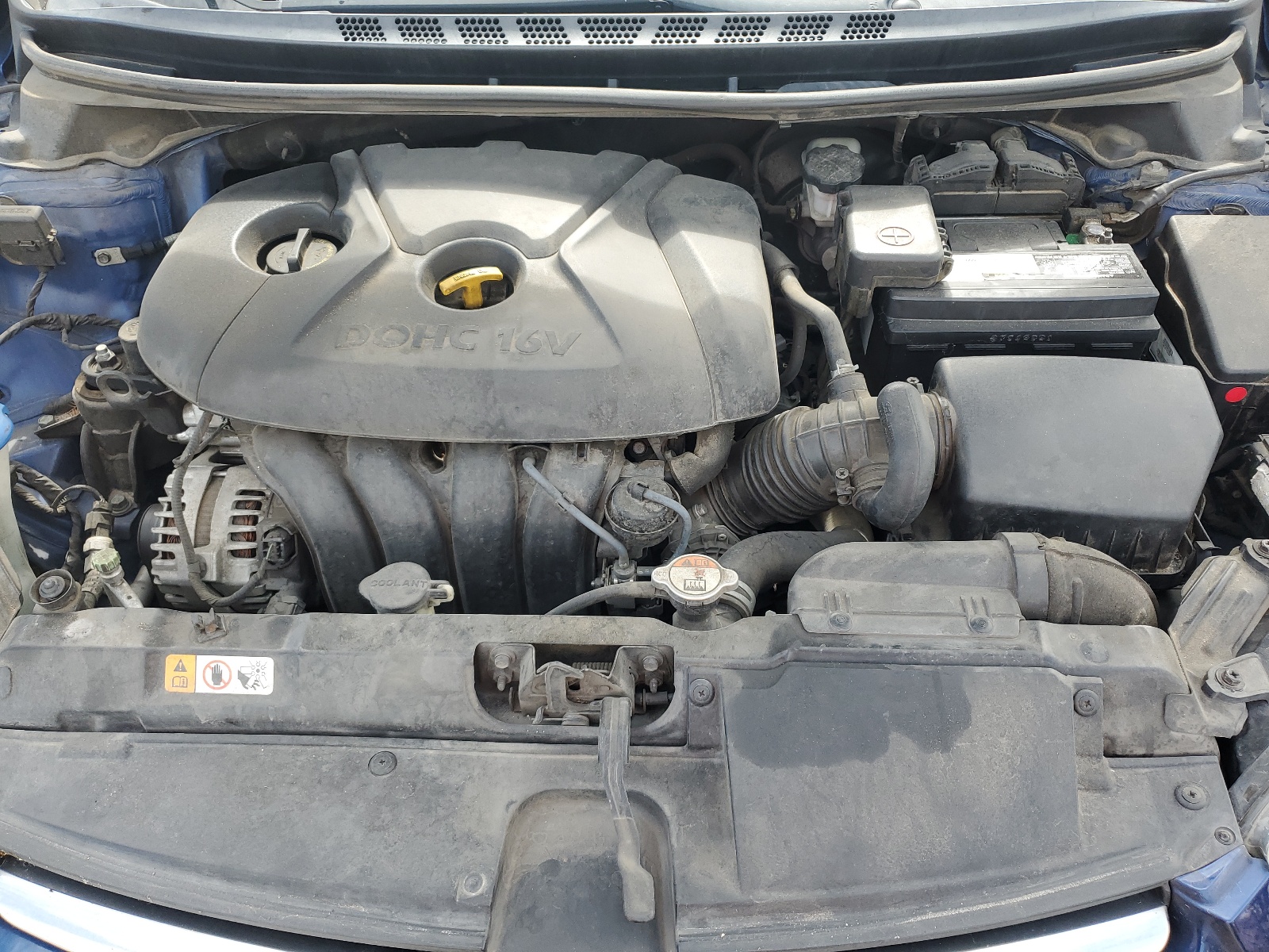 5NPDH4AE2GH753893 2016 Hyundai Elantra Se