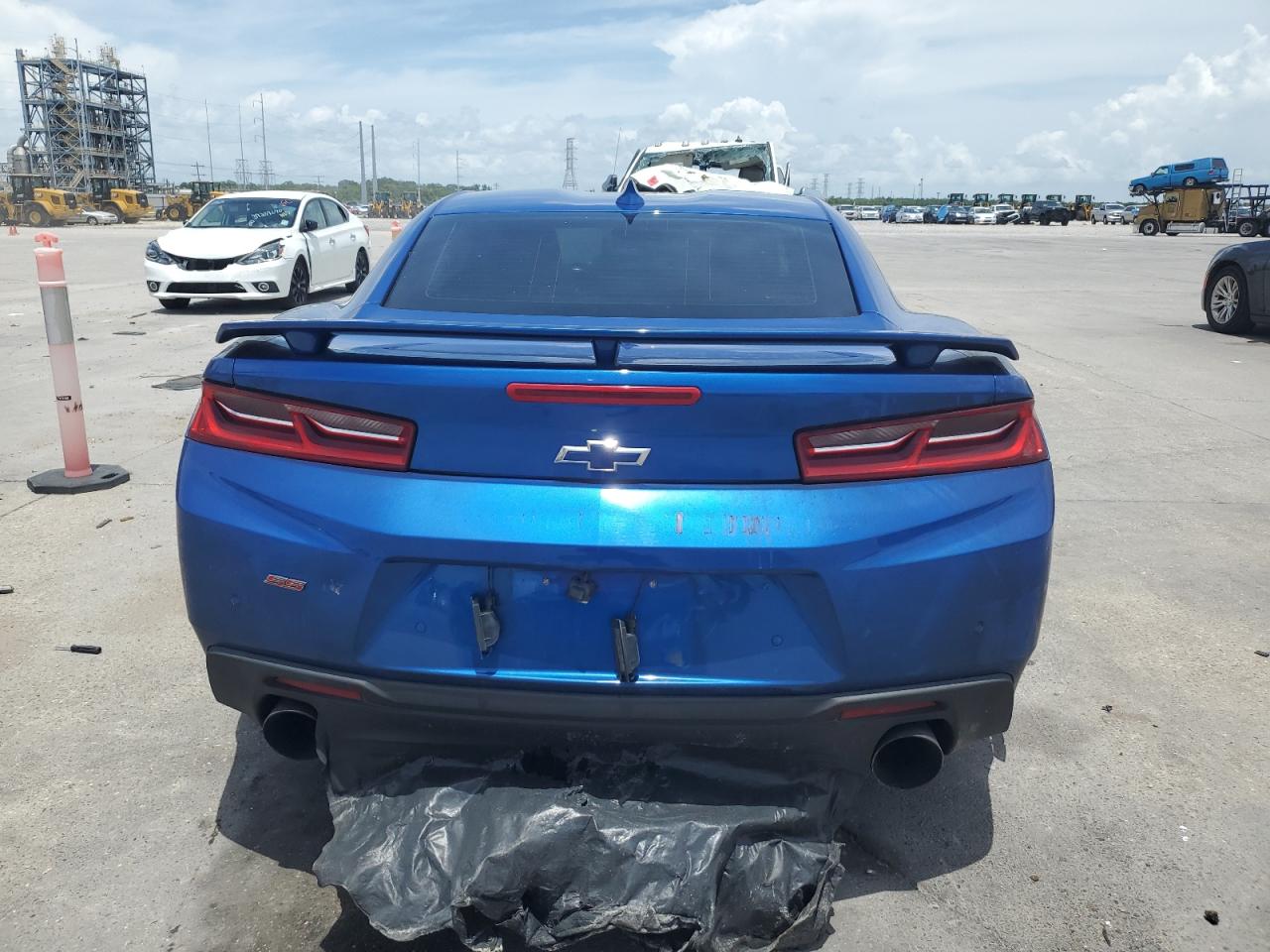 2016 Chevrolet Camaro - Image 6