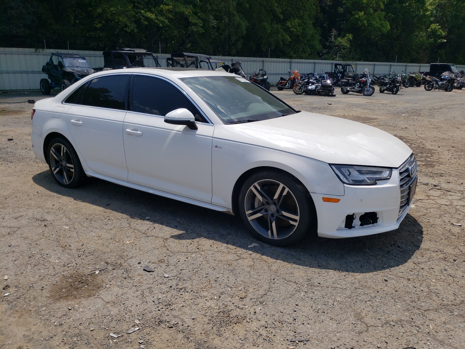 2018 Audi A4 Premium Plus vin: WAUENAF41JN017768