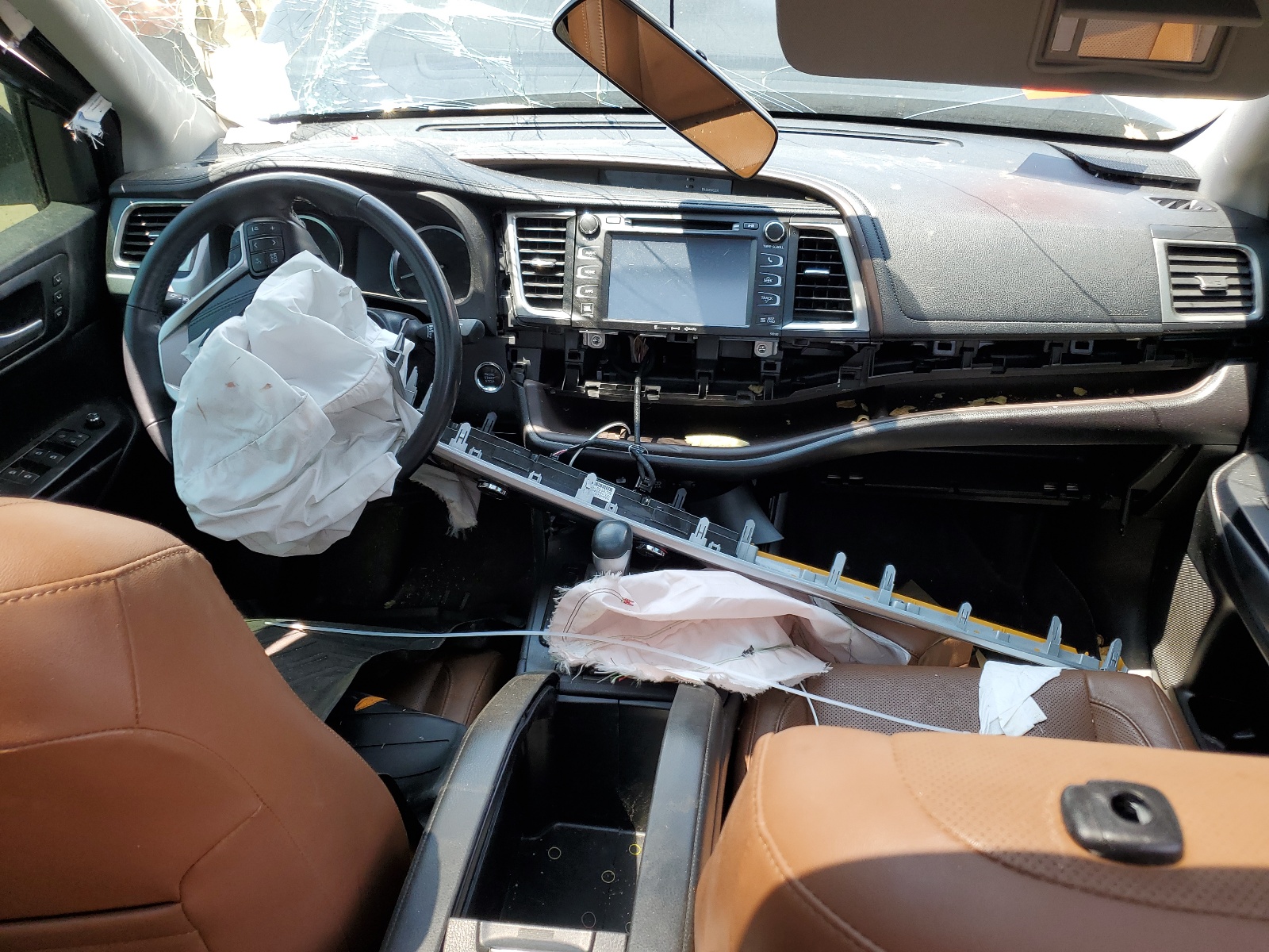 5TDDZRFHXJS805835 2018 Toyota Highlander Limited