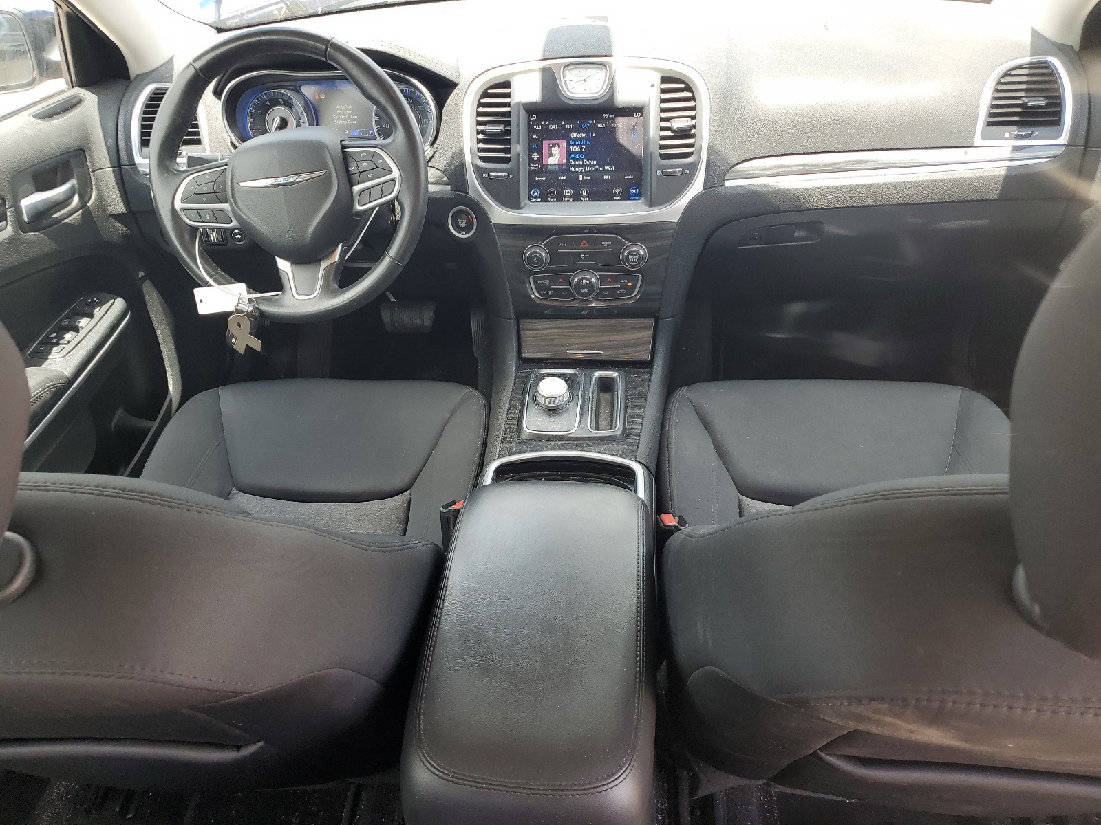 2C3CCAAG9LH172084 2020 Chrysler 300 Touring