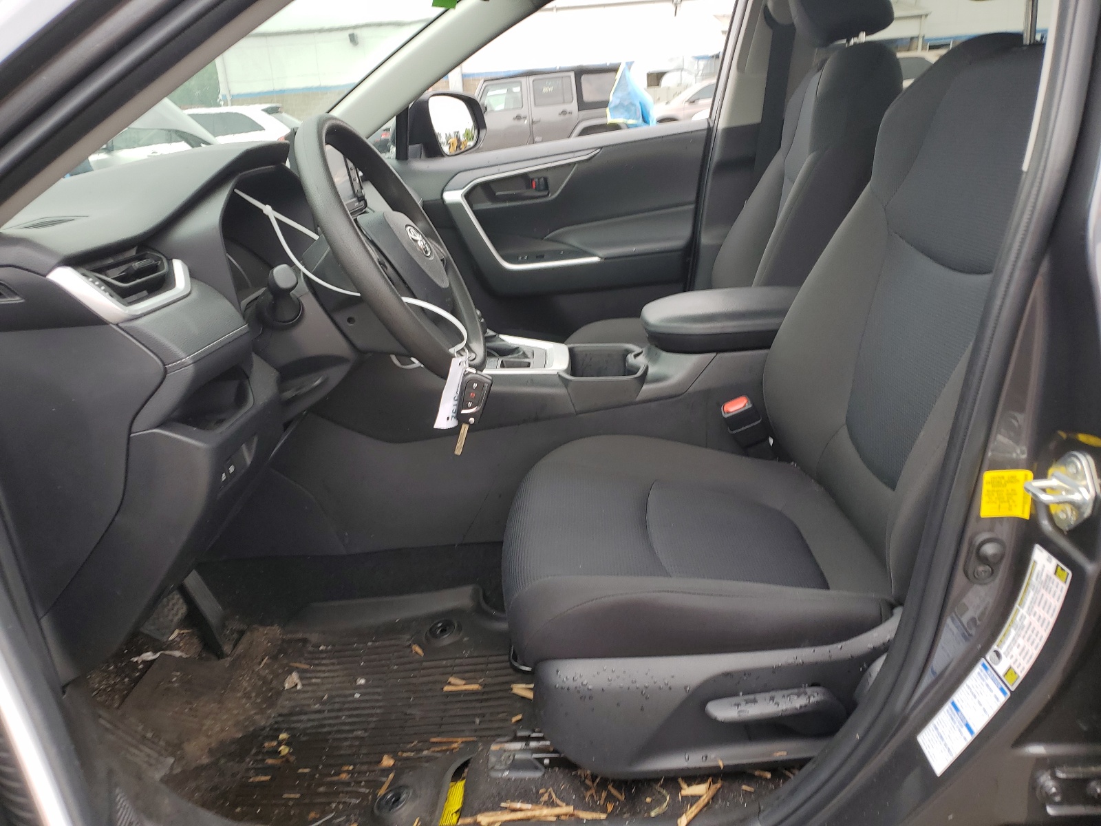 2T3F1RFV6NC282826 2022 Toyota Rav4 Le