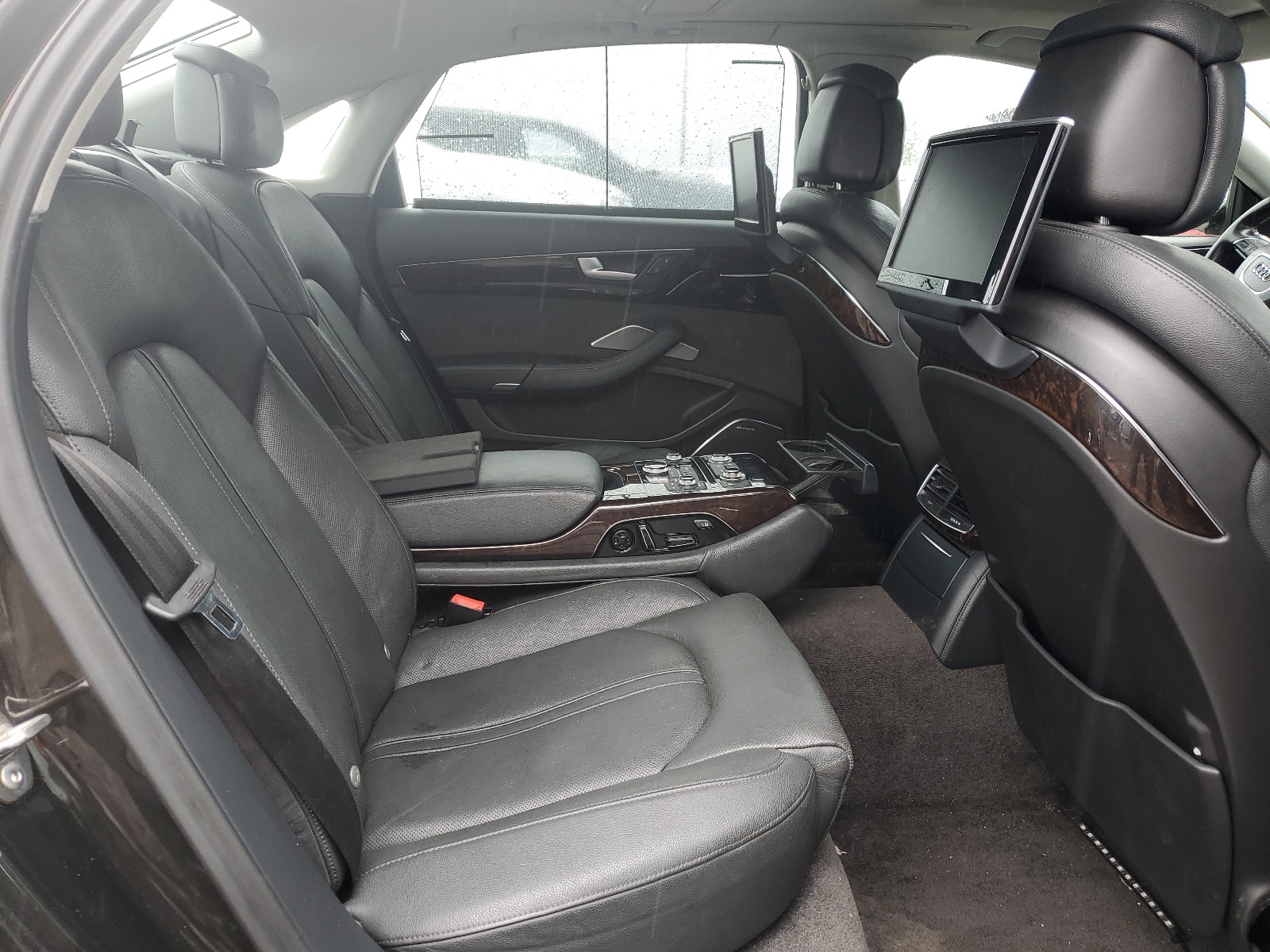 WAURVAFD5BN021163 2011 Audi A8 L Quattro