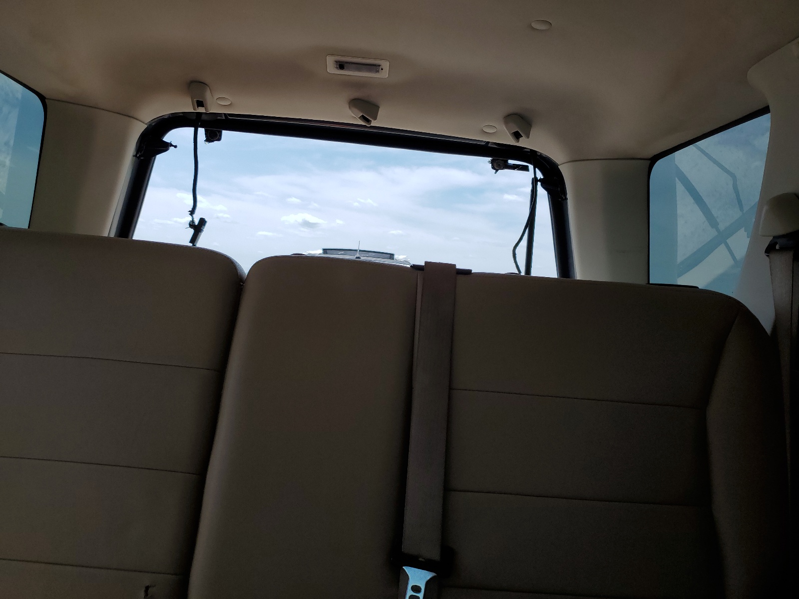 1FMCU0E70AKA62085 2010 Ford Escape Limited