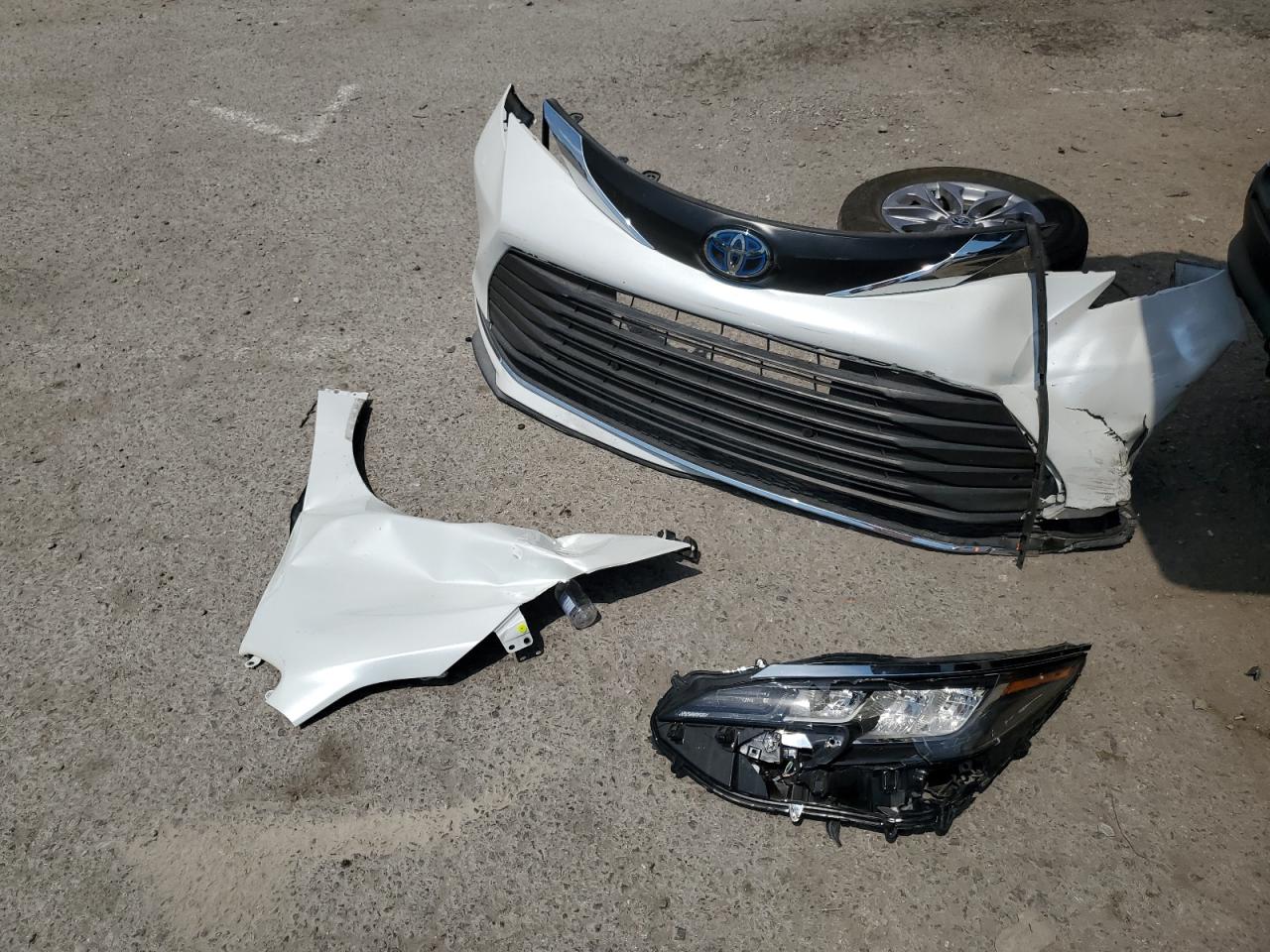 2022 Toyota Sienna Xle VIN: 5TDJRKEC0NS119292 Lot: 62679234