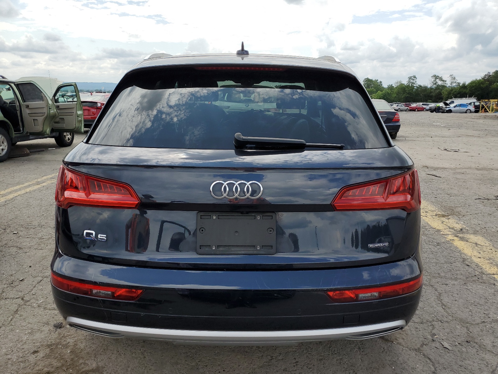 WA1ANAFY1L2090335 2020 Audi Q5 Premium