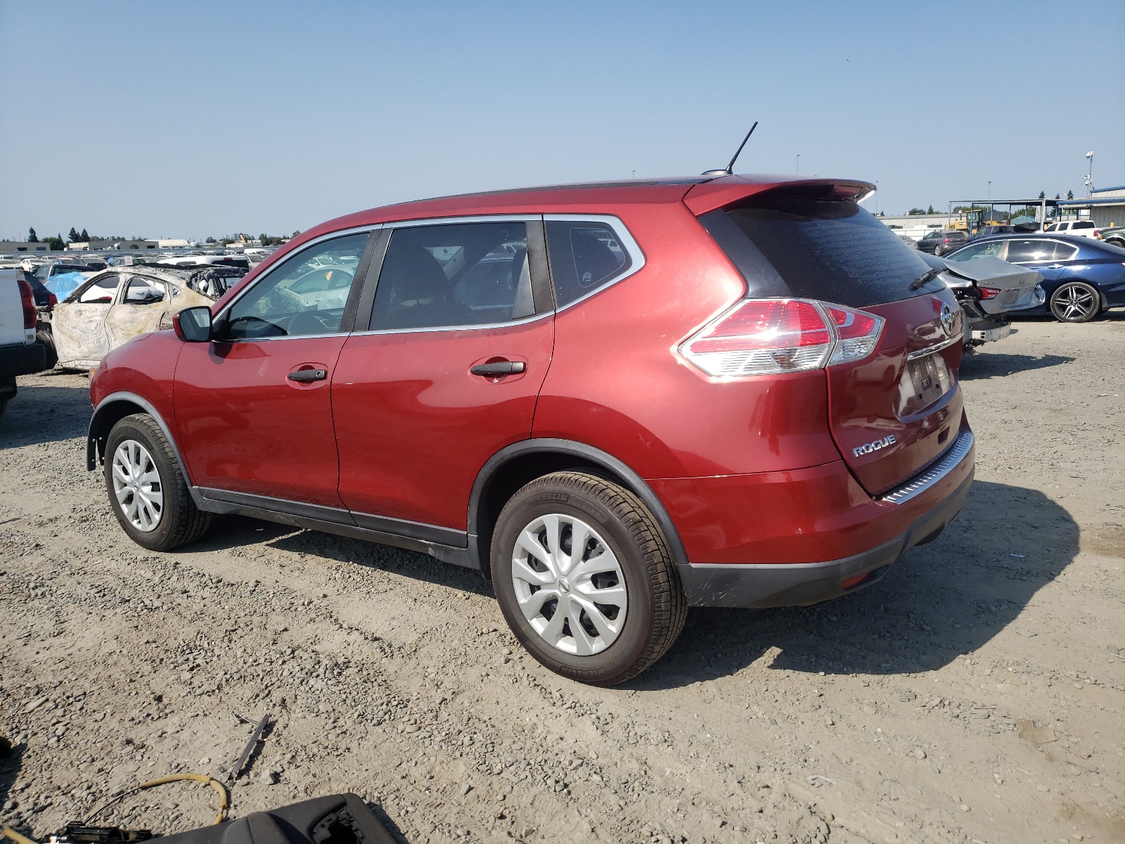 2016 Nissan Rogue S vin: JN8AT2MT2GW001030