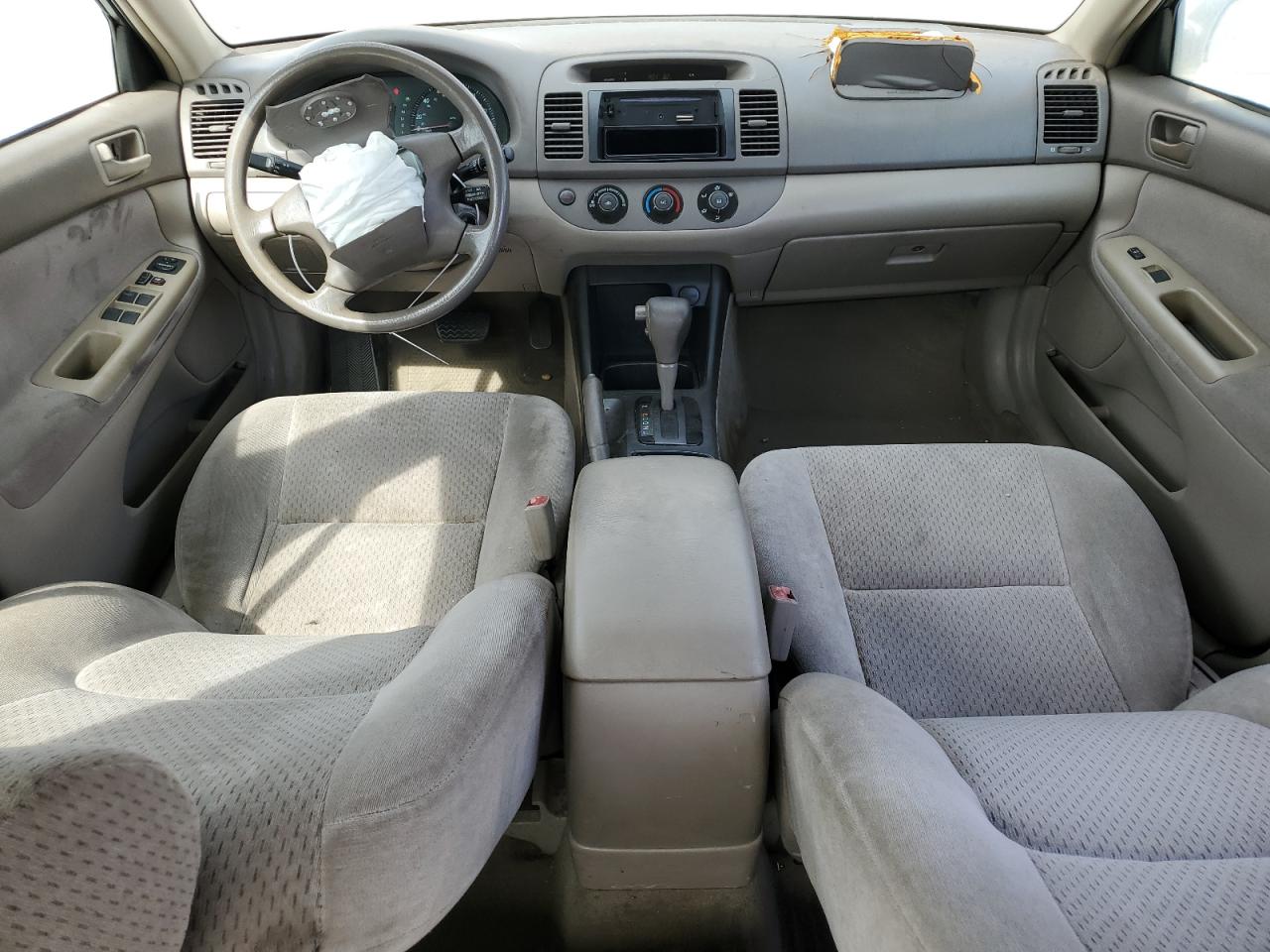 2003 Toyota Camry Le VIN: 4T1BE32K33U779106 Lot: 63313104