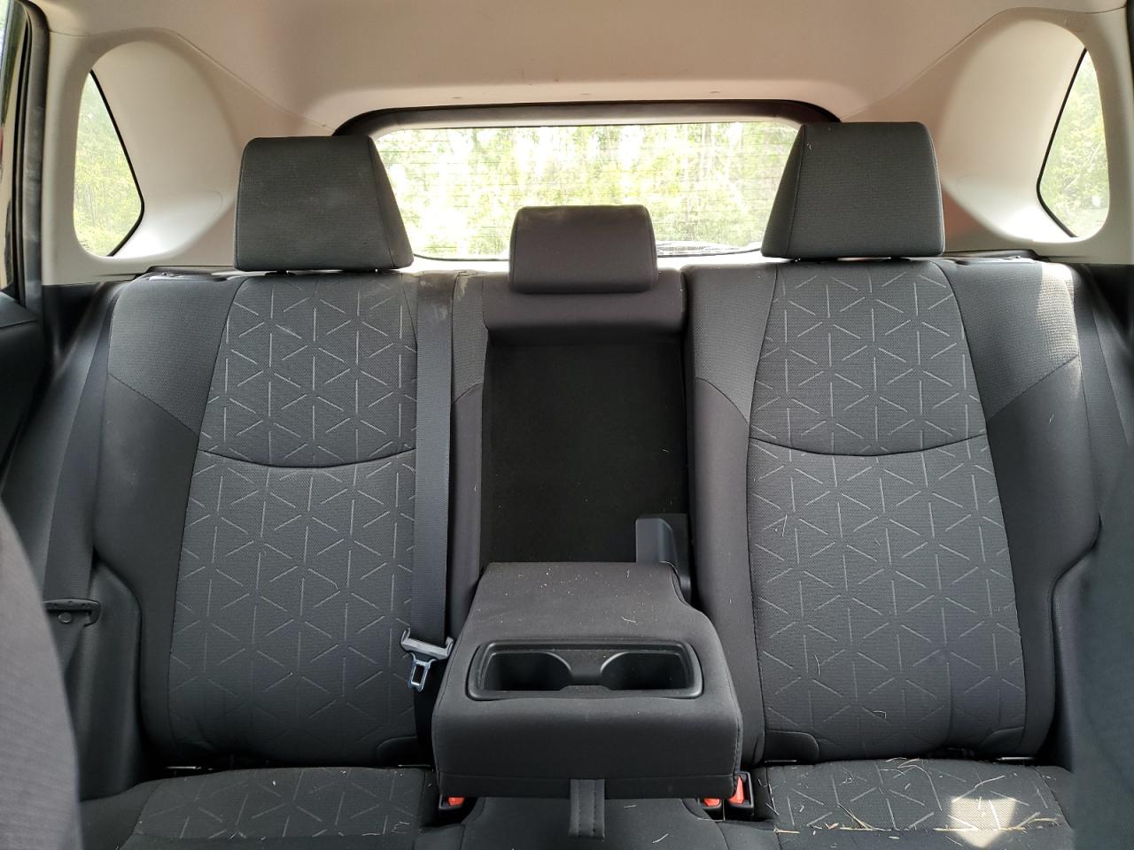 2019 Toyota Rav4 Le VIN: 2T3B1RFV2KW031035 Lot: 64016454