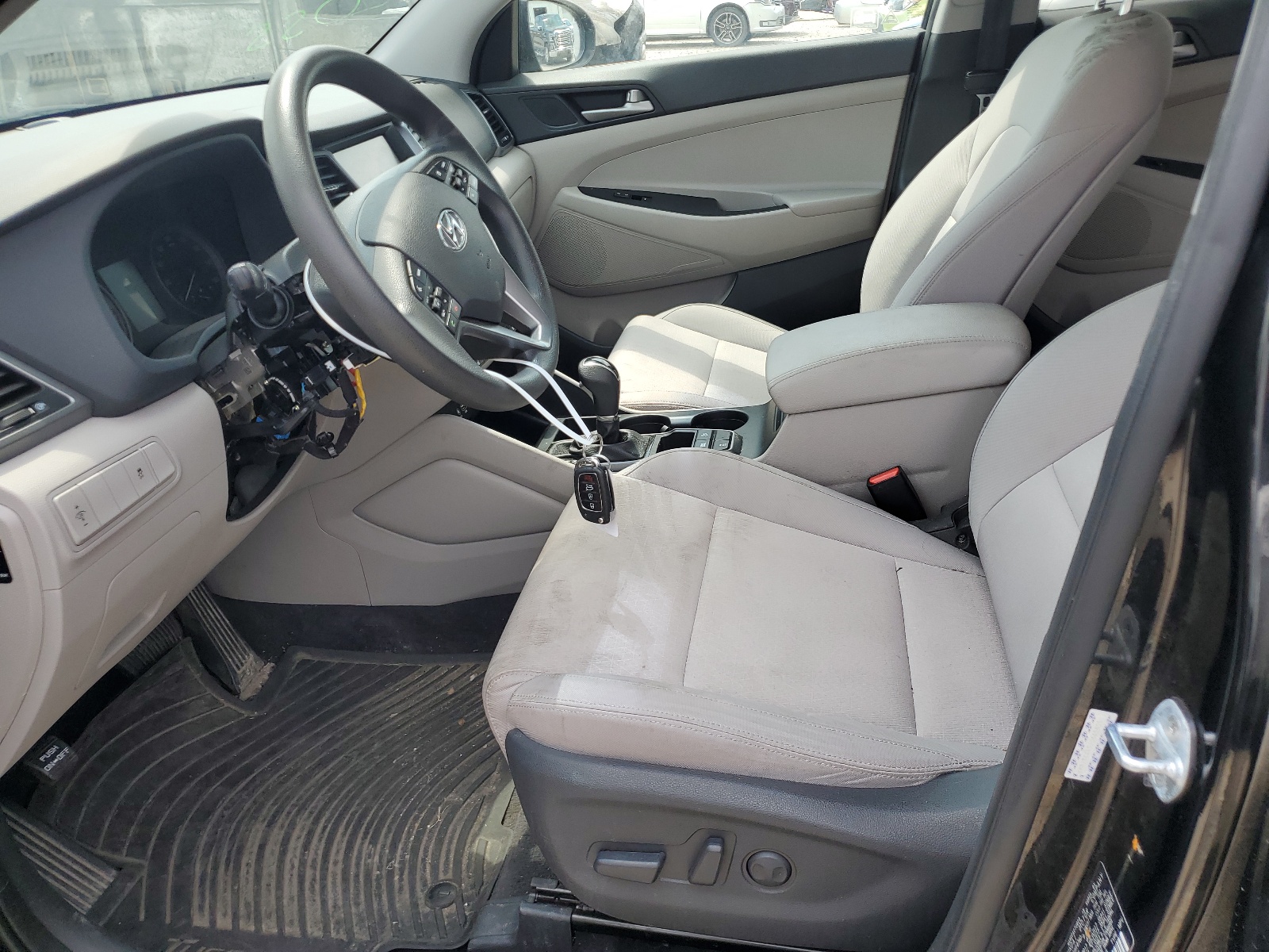 KM8J3CA45JU665805 2018 Hyundai Tucson Sel