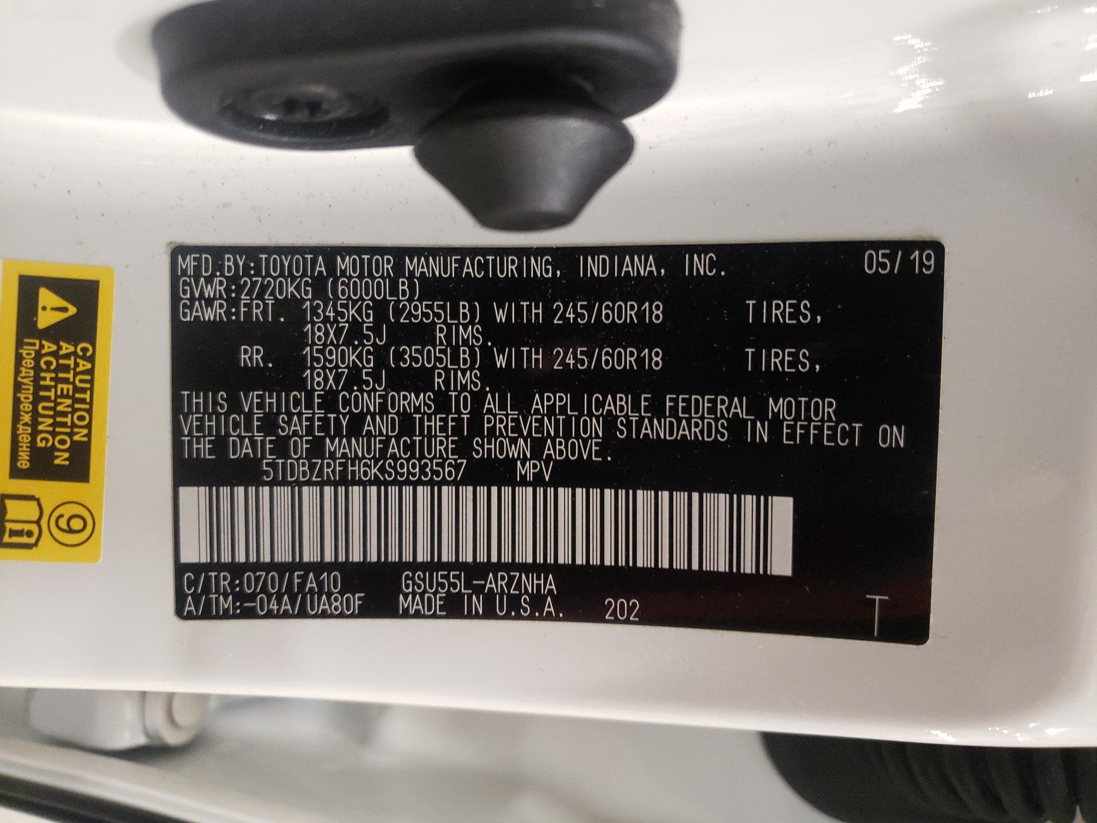 5TDBZRFH6KS993567 2019 Toyota Highlander Le