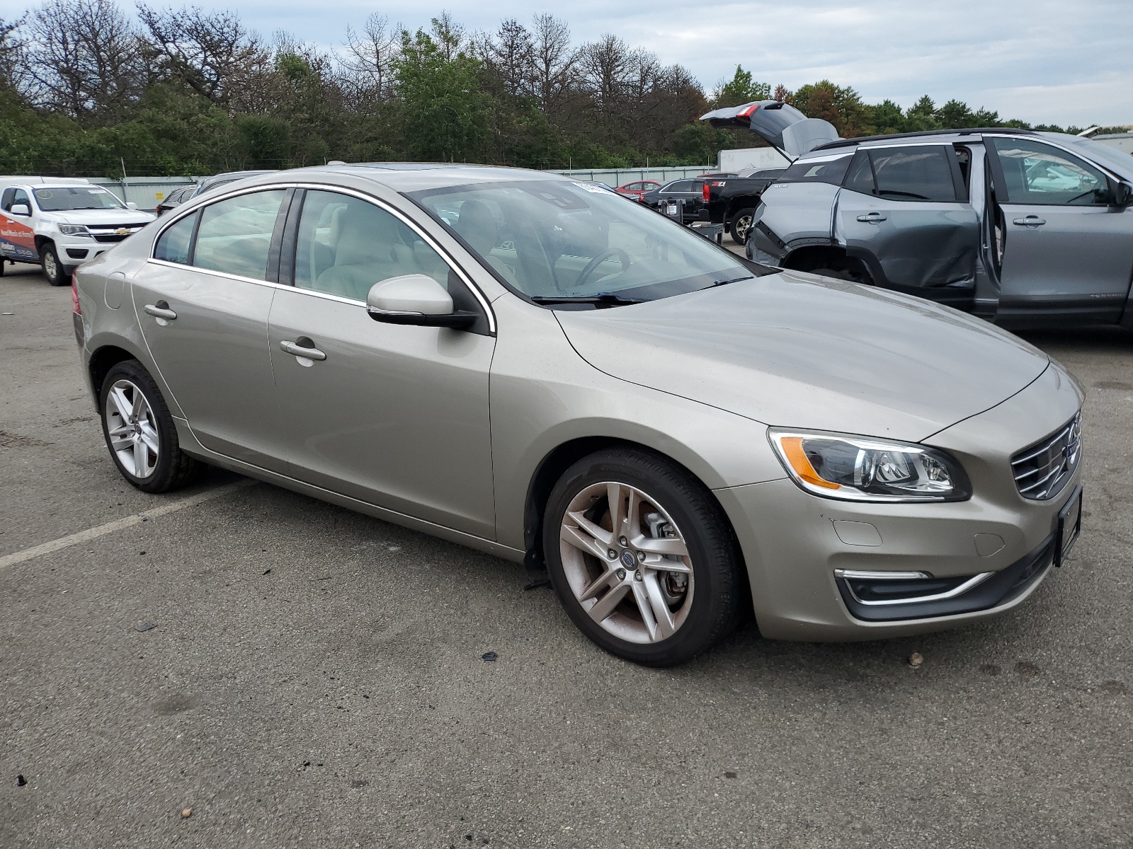 2015 Volvo S60 Platinum vin: YV1612TM3F1359342