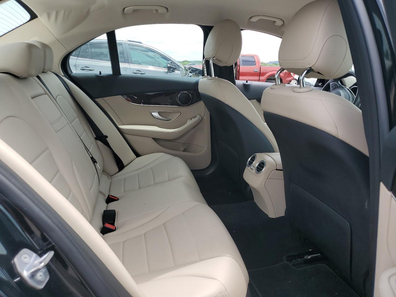 2017 Mercedes-Benz C 300 VIN: 55SWF4JB4HU224111 Lot: 63817974