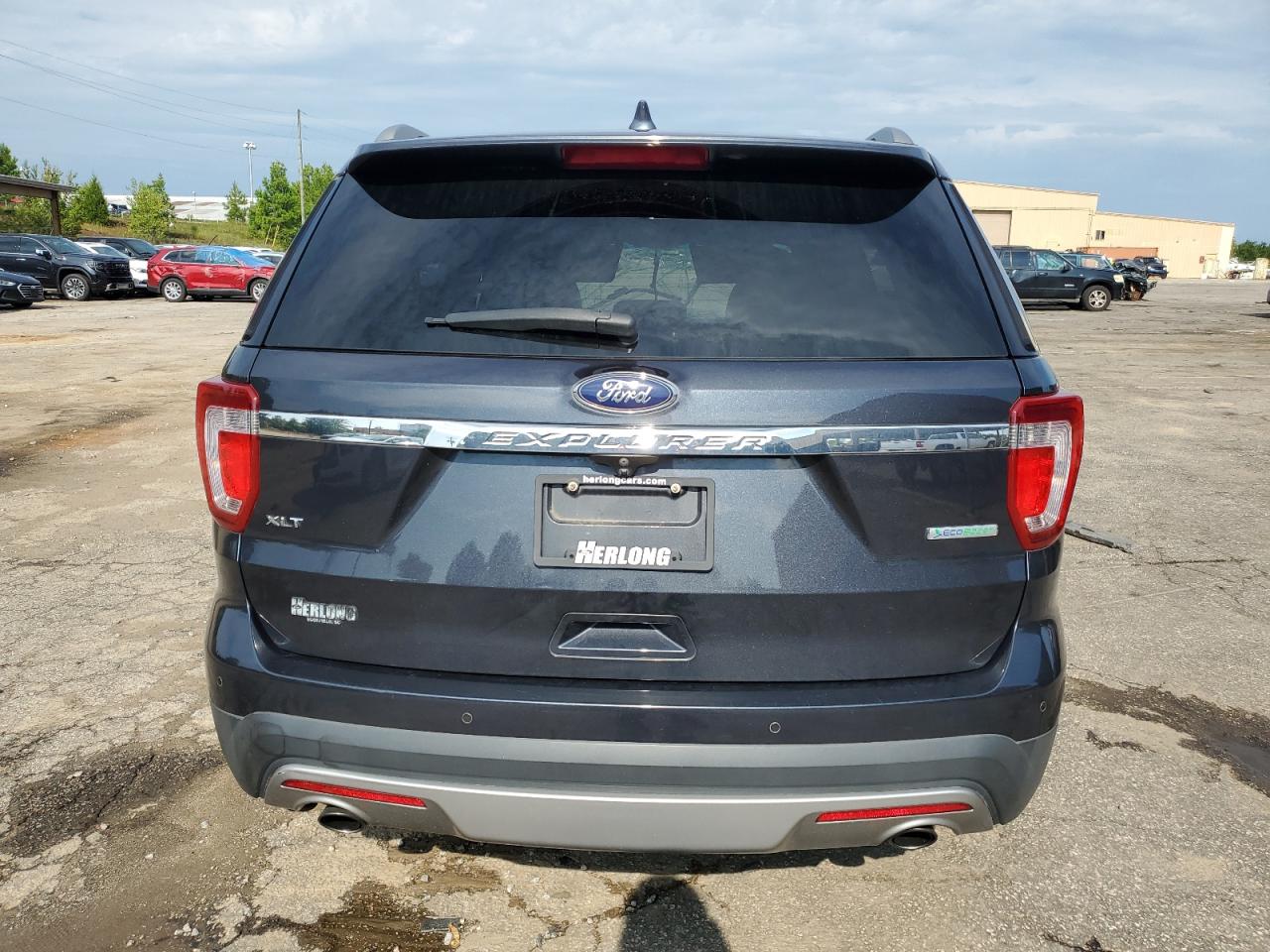 1FM5K7DH2HGB27226 2017 Ford Explorer Xlt