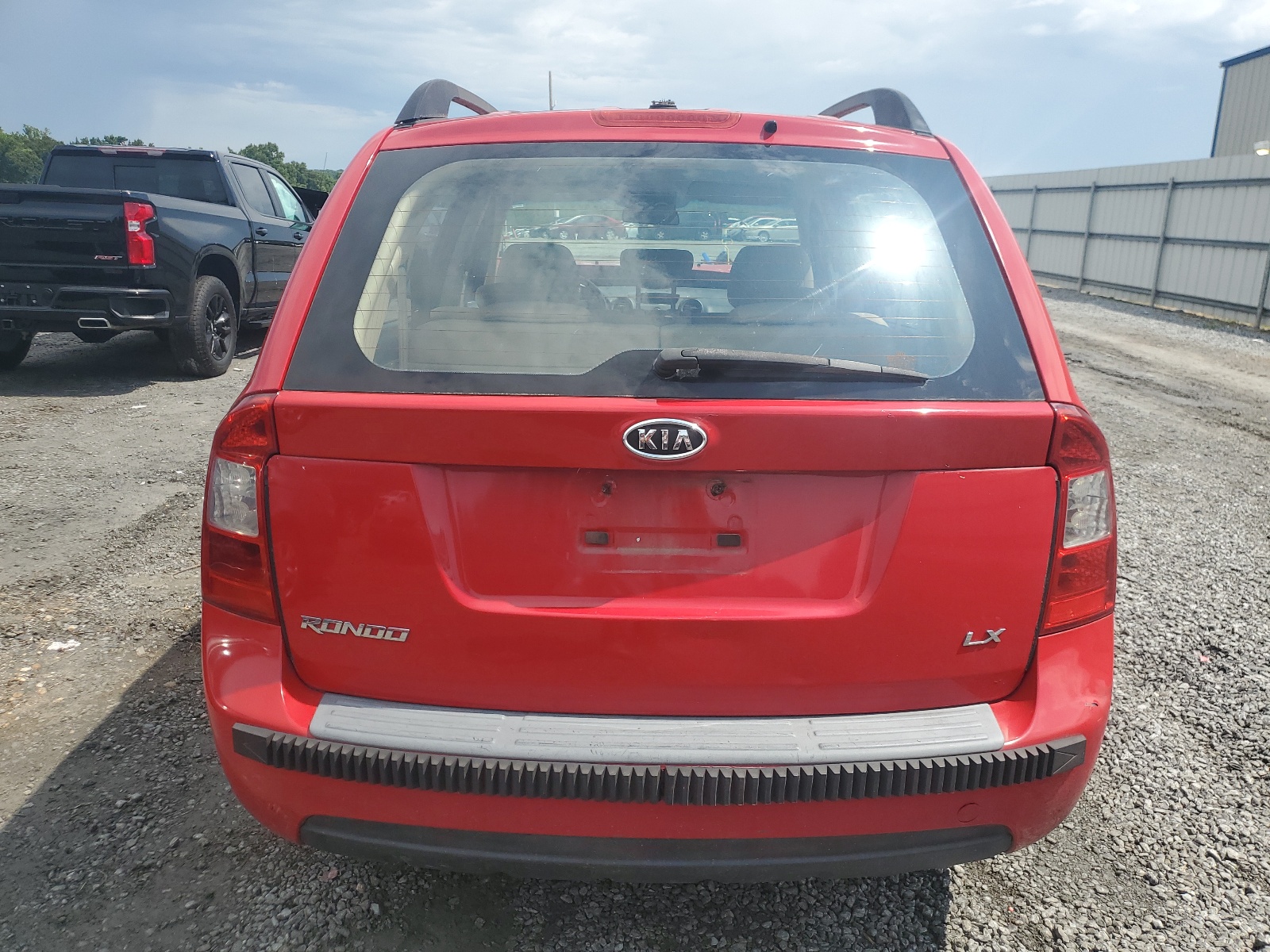 KNAFG529397286037 2009 Kia Rondo Base