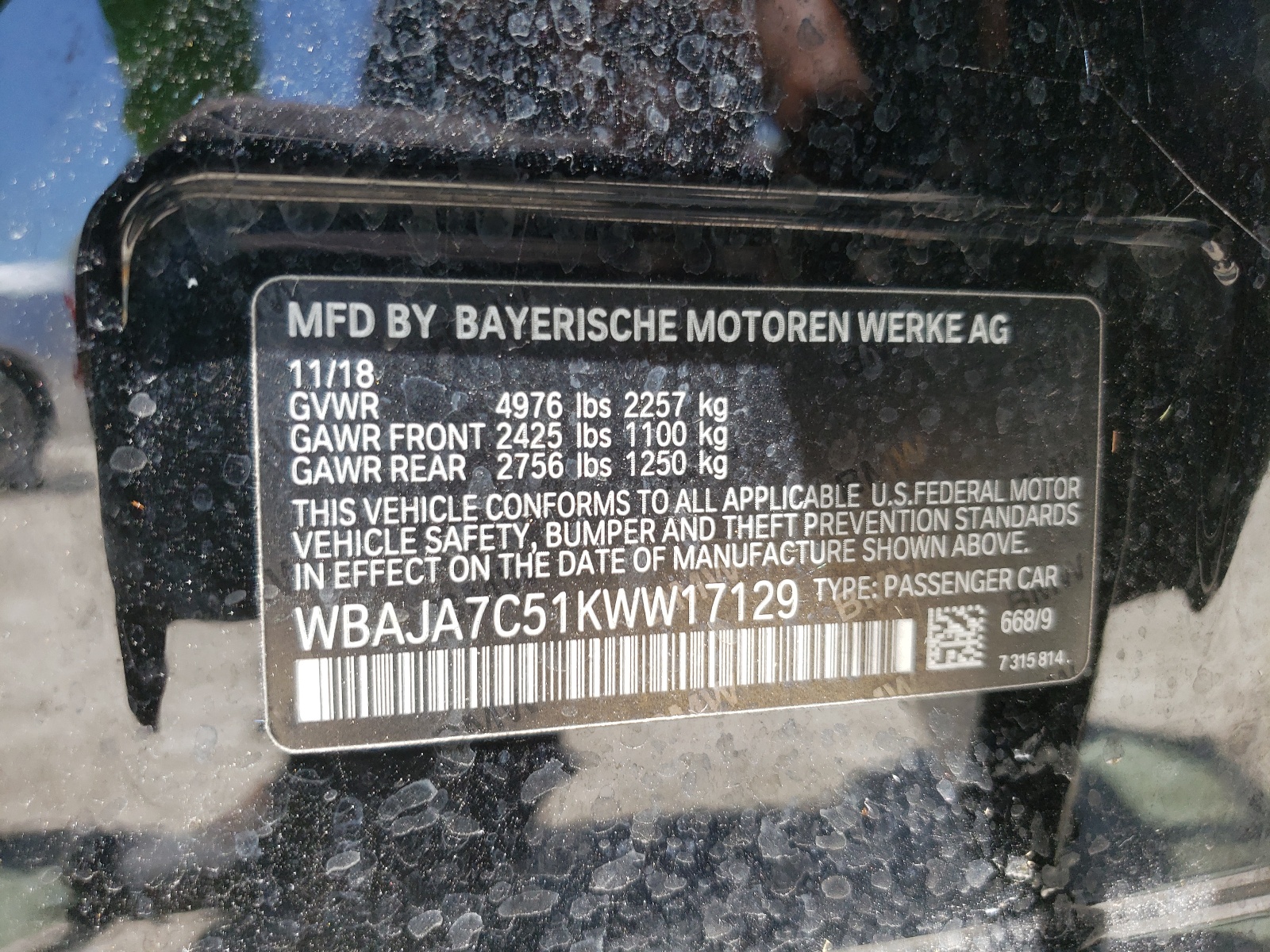 WBAJA7C51KWW17129 2019 BMW 530 Xi