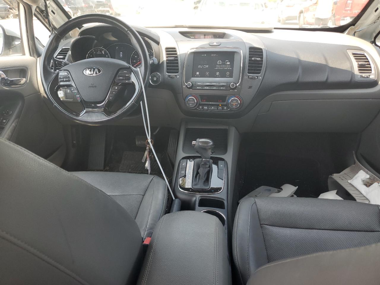 2018 Kia Forte Ex VIN: 3KPFL4A83JE235045 Lot: 64892534